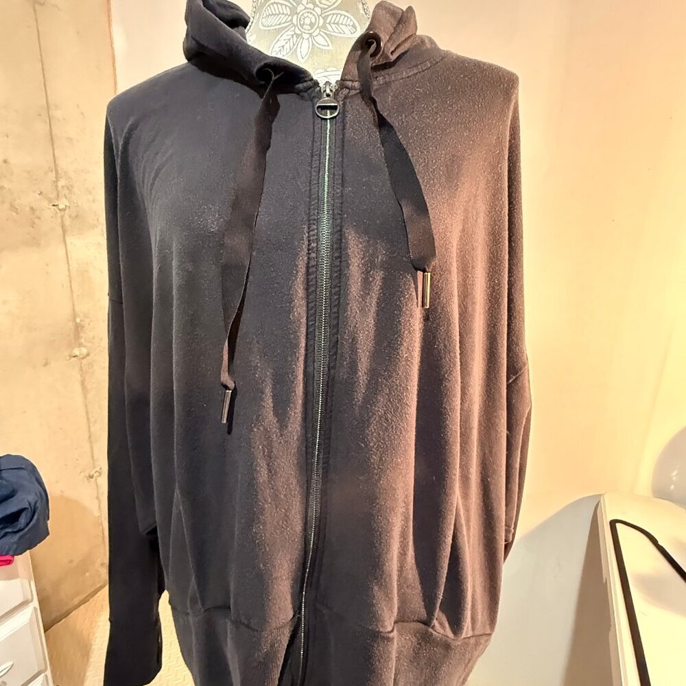 Athleta 2X Balance Sweatshirt Black Full Zip Hoodie with Thumbholes